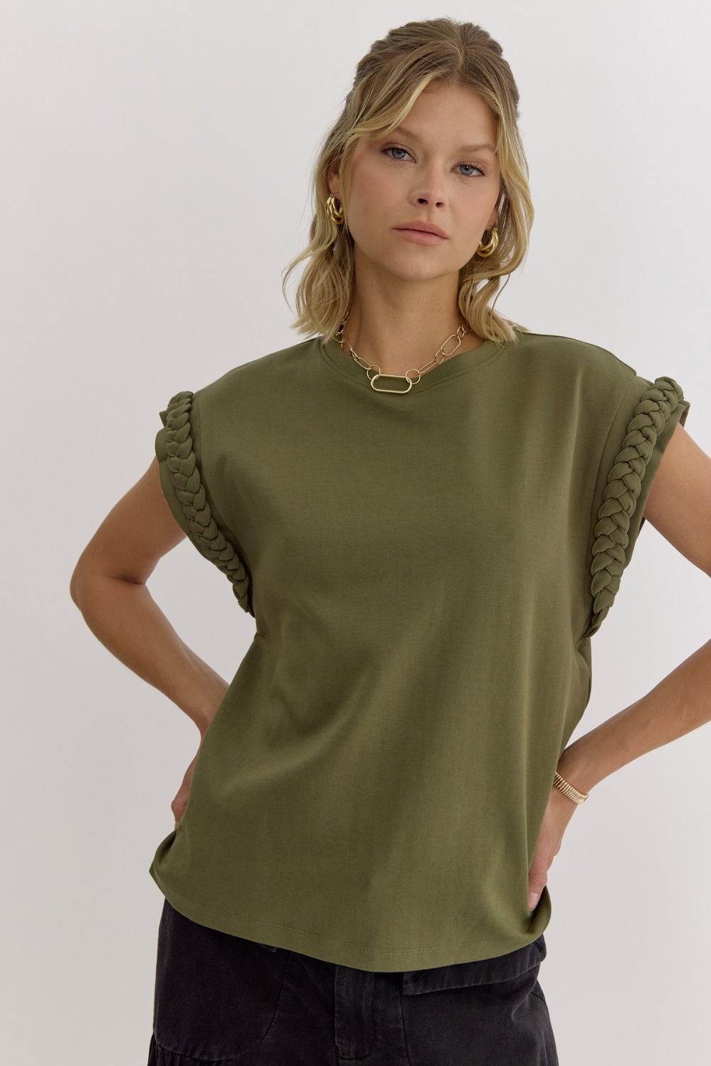 Solid round neck cap sleeve top