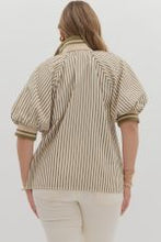 Load image into Gallery viewer, PLUS Stripe pattern half-zip closure short pu
