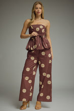 Load image into Gallery viewer, Polka dot strapless top featuring self-t
