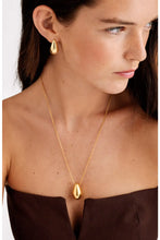 Load image into Gallery viewer, AURA EARRINGS | Gold Coated | 7/8" x 1/2
