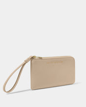 Load image into Gallery viewer, LOTTIE WRISTLET
