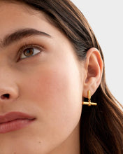 Load image into Gallery viewer, THEMIS T-BAR EARRINGS | Gold Coated | 3/
