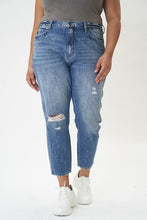 Load image into Gallery viewer, PLUS SIZE high rise mom jean

