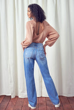 Load image into Gallery viewer, ULTRA HIGH RISE STRAIGHT JEANS

