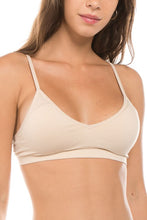 Load image into Gallery viewer, Seamless Bra w N Neck and Adj Straps
