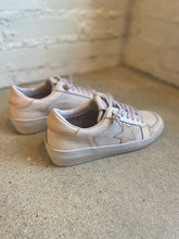 Load image into Gallery viewer, Star Distressed Sneaker
